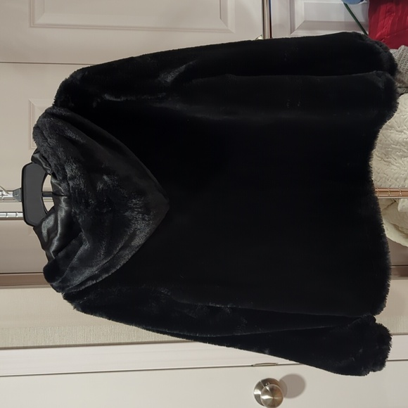 Jou Jou solid black plush faux fur oversized fit hooded coat - Picture 3 of 9